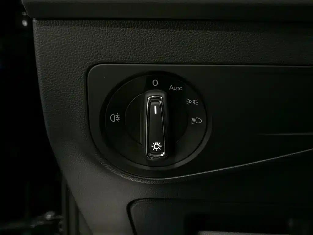 Tiguan L Plug-in Hybrid 2021 430PHEV Plug-in Hybrid Flagship Edition — миниатюра 21