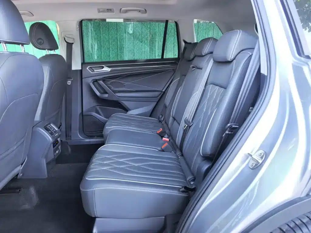 2022 Volkswagen Tiguan L Plug-in Hybrid 430PHEV Premium Edition — миниатюра 17