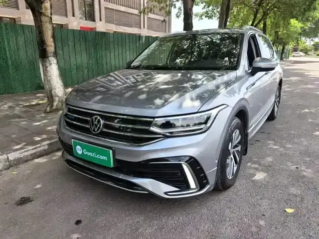 2022 Volkswagen Tiguan L Plug-in Hybrid 430PHEV Premium Edition