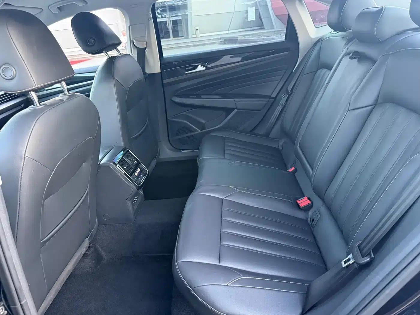 2019 Volkswagen Passat Plug-in Hybrid 430PHEV Hybrid Elite Edition — миниатюра 13