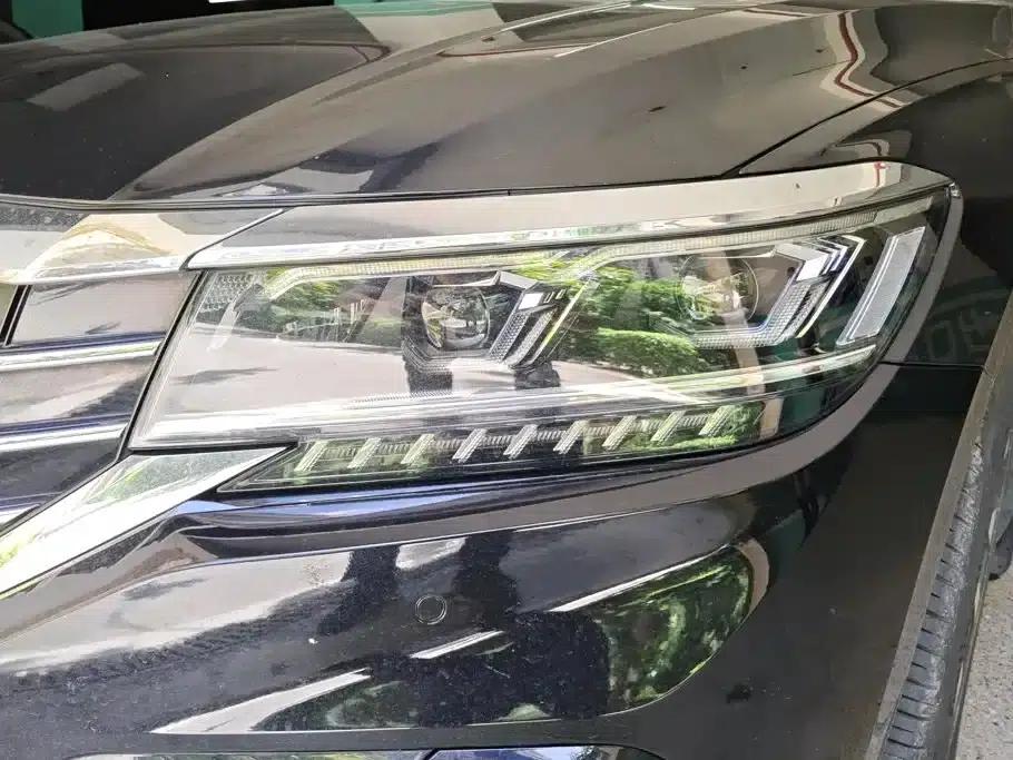 2020 Volkswagen Passat Plug-in Hybrid 430PHEV Hybrid Luxury Edition (China VI Emission Standard) — миниатюра 5