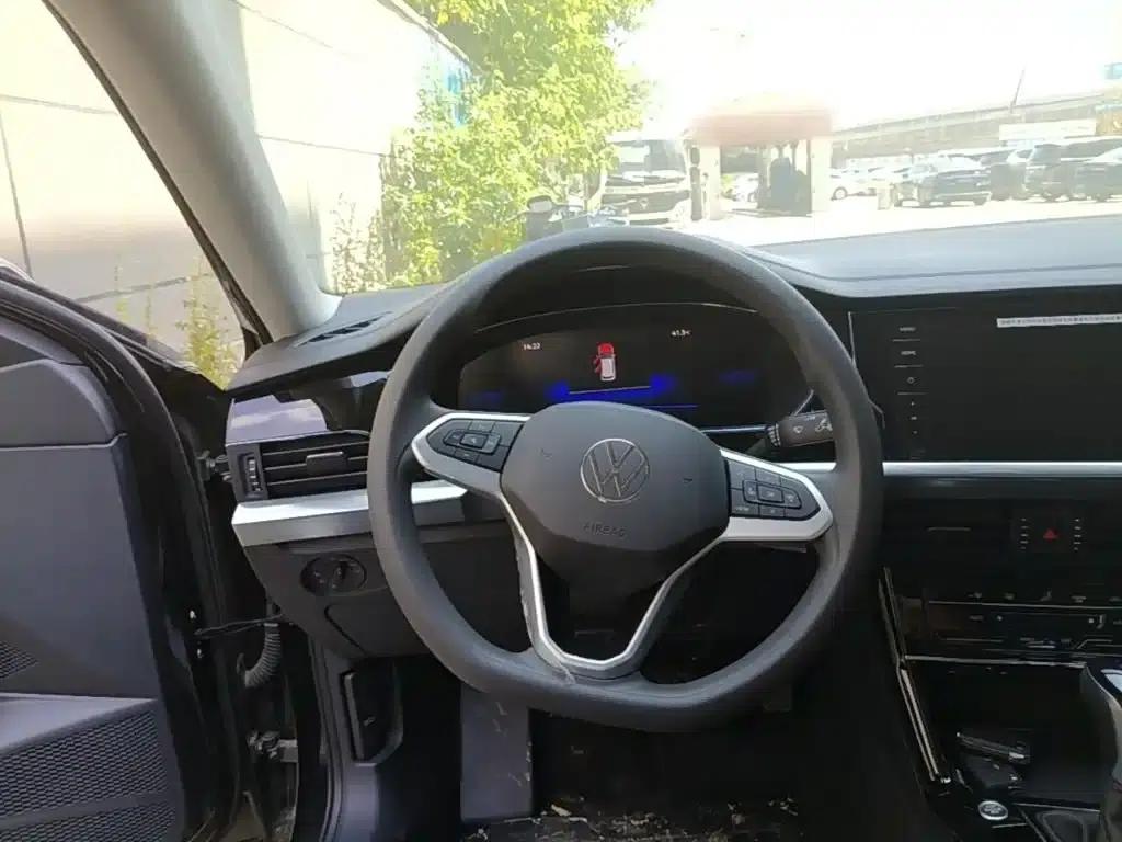 2025 Volkswagen Passat Plug-in Hybrid 430PHEV Hybrid Business Edition — миниатюра 11