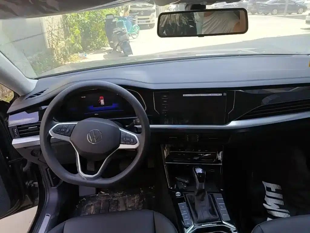2025 Volkswagen Passat Plug-in Hybrid 430PHEV Hybrid Business Edition — миниатюра 10