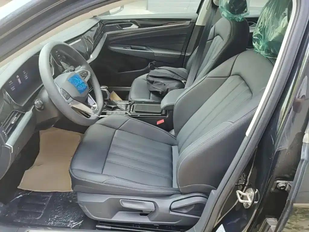 2025 Volkswagen Passat Plug-in Hybrid 430PHEV Hybrid Business Edition — миниатюра 15