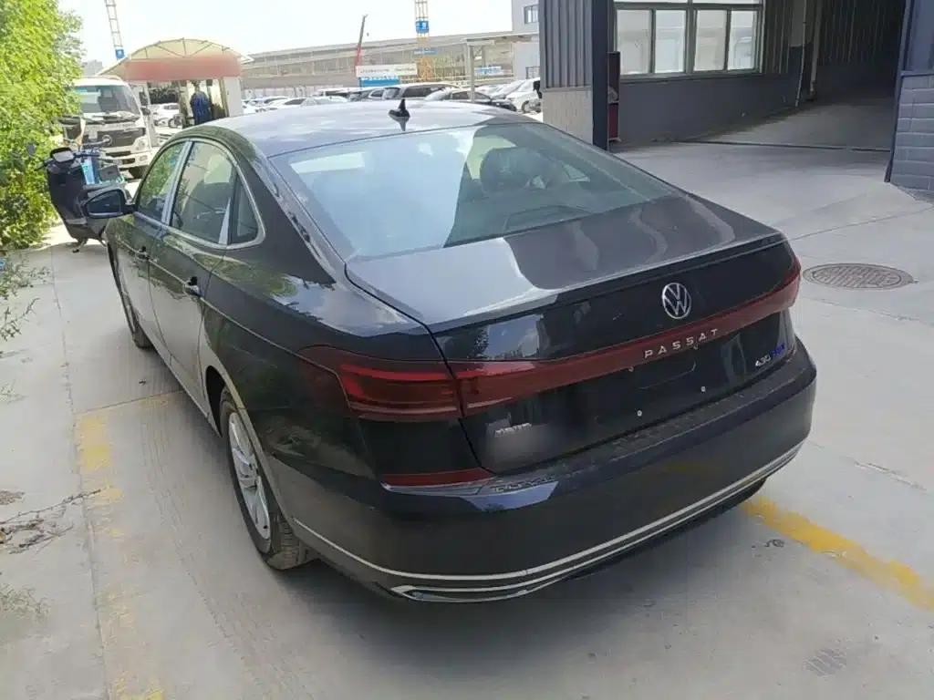 2025 Volkswagen Passat Plug-in Hybrid 430PHEV Hybrid Business Edition — миниатюра 5