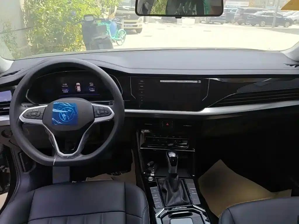 2025 Volkswagen Passat Plug-in Hybrid 430PHEV Hybrid Business Edition — миниатюра 10