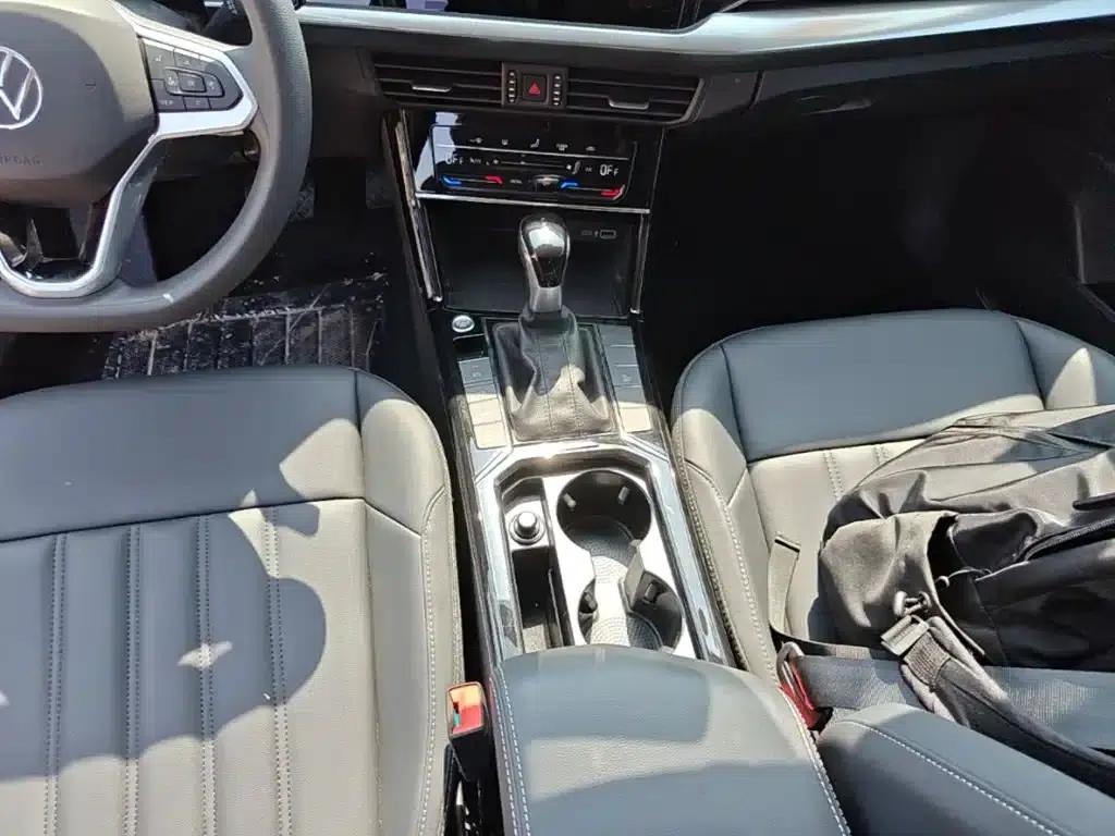 2025 Volkswagen Passat Plug-in Hybrid 430PHEV Hybrid Business Edition — миниатюра 14