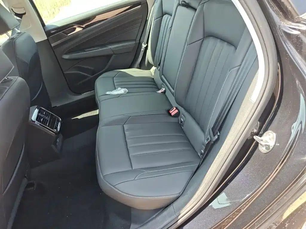 2025 Volkswagen Passat Plug-in Hybrid 430PHEV Hybrid Business Edition — миниатюра 17