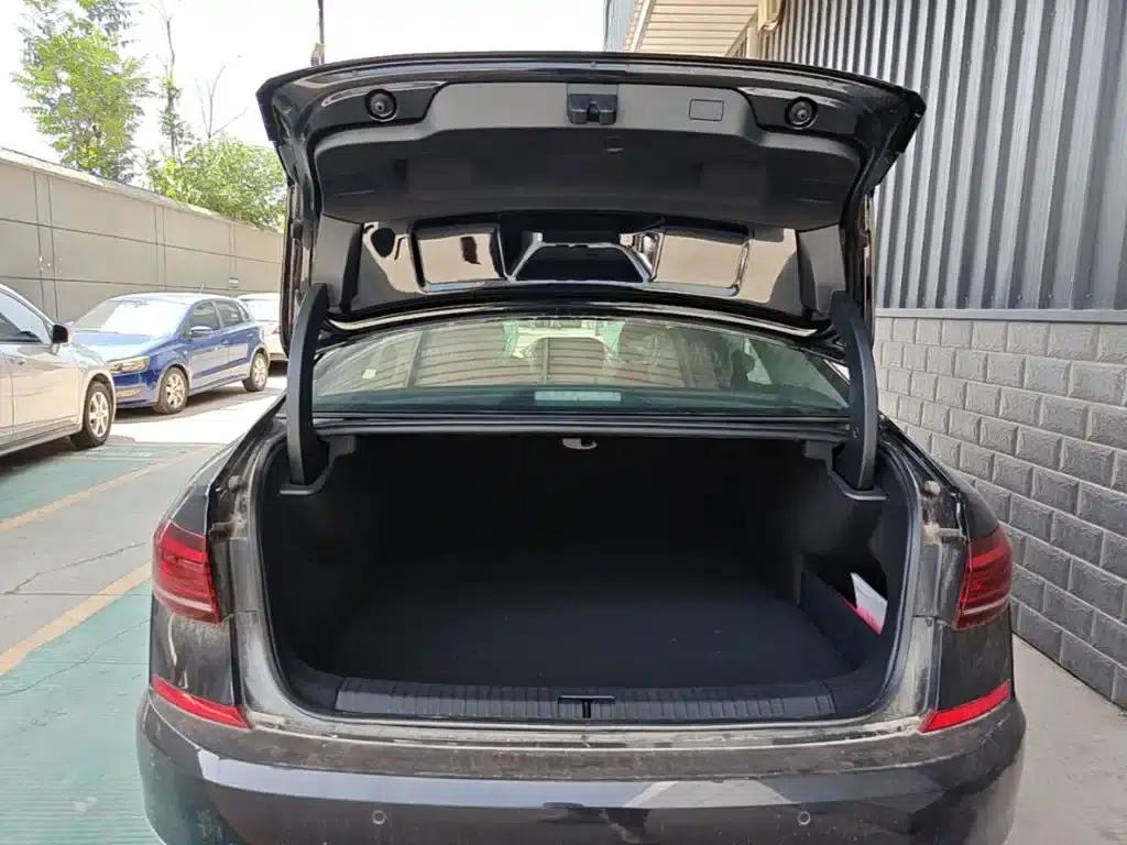 2025 Volkswagen Passat Plug-in Hybrid 430PHEV Hybrid Business Edition — миниатюра 19