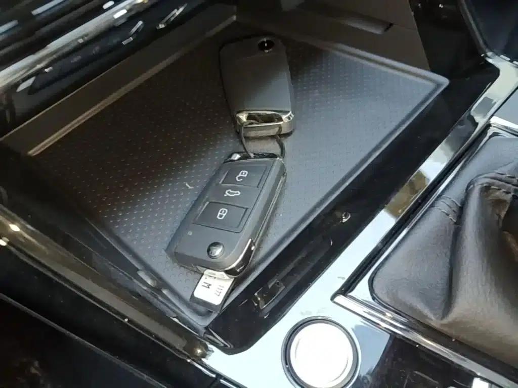 2025 Volkswagen Passat Plug-in Hybrid 430PHEV Hybrid Business Edition — миниатюра 9