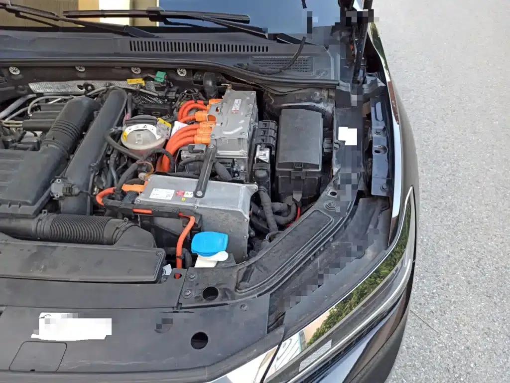 2020 Volkswagen Passat Plug-in Hybrid 430PHEV Hybrid Luxury Edition (China VI Emission Standard) — миниатюра 22