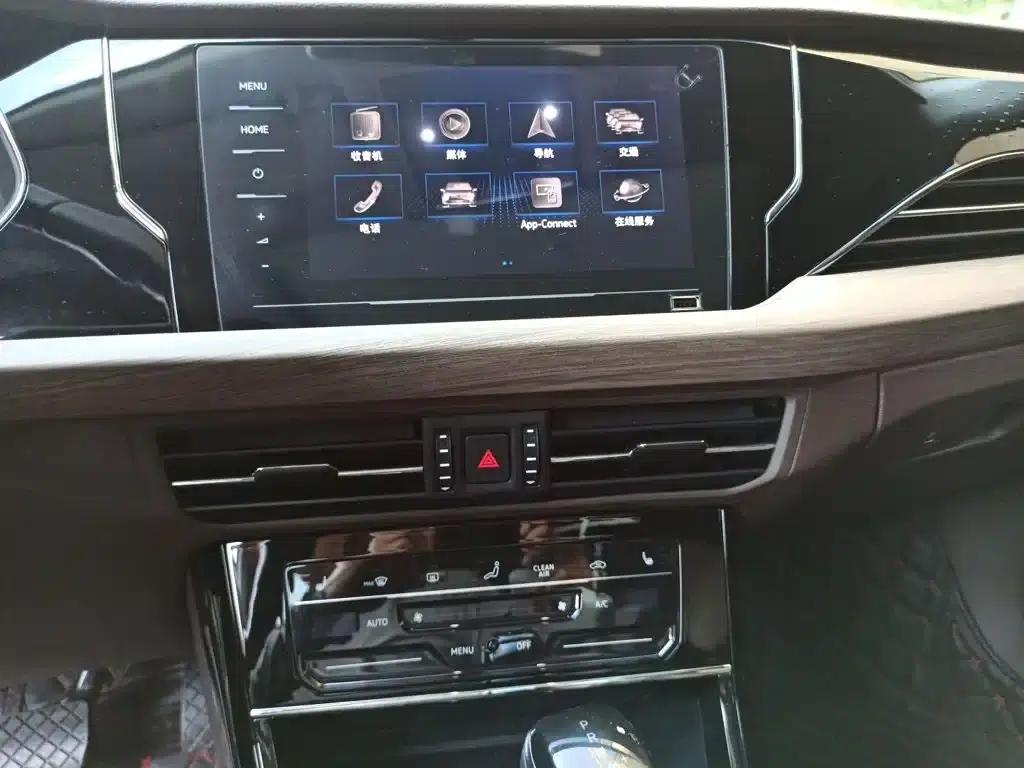 2020 Volkswagen Passat Plug-in Hybrid 430PHEV Hybrid Luxury Edition (China VI Emission Standard) — миниатюра 6