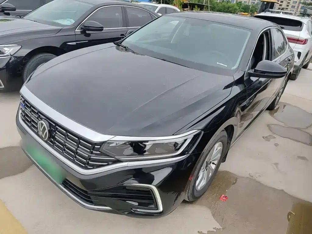 2022 Volkswagen Passat Plug-in Hybrid 430PHEV Hybrid Business Edition — миниатюра 2