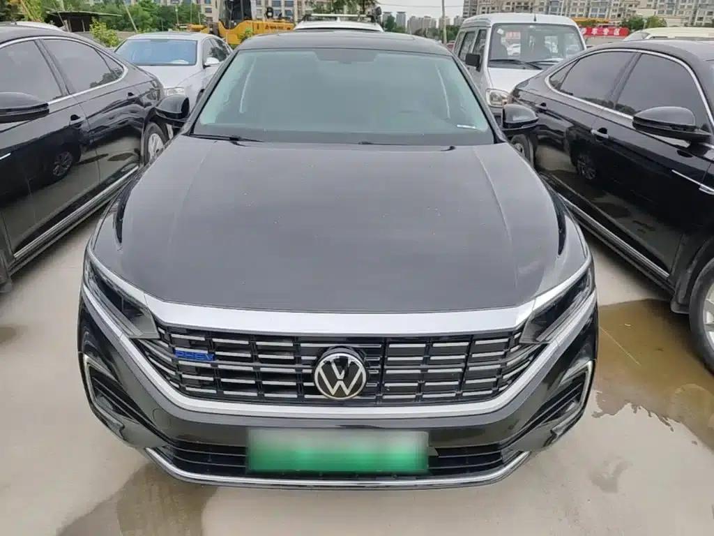 2022 Volkswagen Passat Plug-in Hybrid 430PHEV Hybrid Business Edition — миниатюра 3