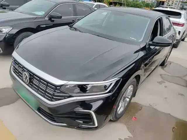 2022 Volkswagen Passat Plug-in Hybrid 430PHEV Hybrid Business Edition