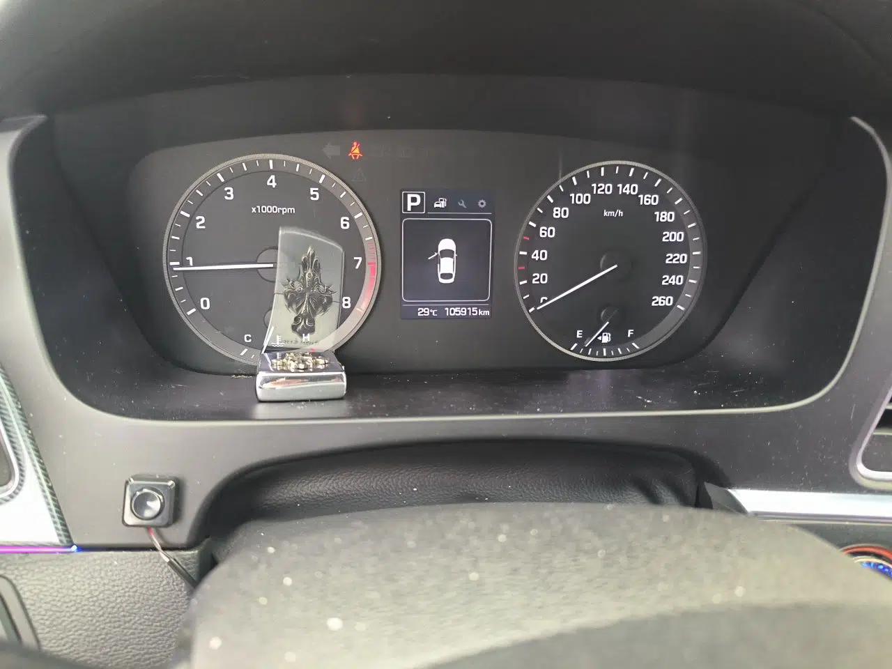 Hyundai Sonata 2015 1.6T GLS Smart Model — миниатюра 12
