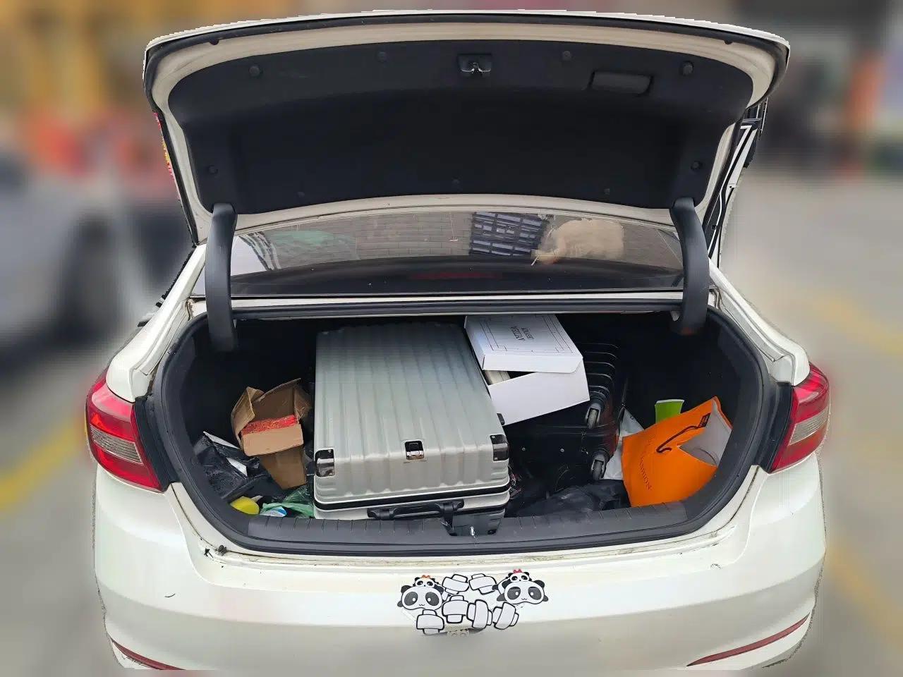 Hyundai Sonata 2015 1.6T GLS Smart Model — миниатюра 19