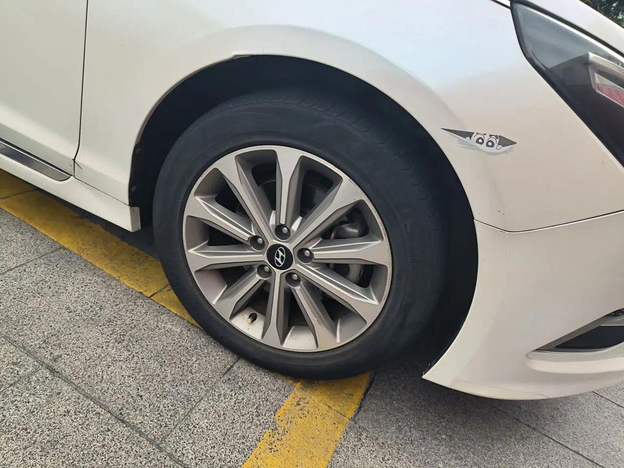 Hyundai Sonata 2015 1.6T GLS Smart Model — миниатюра 8