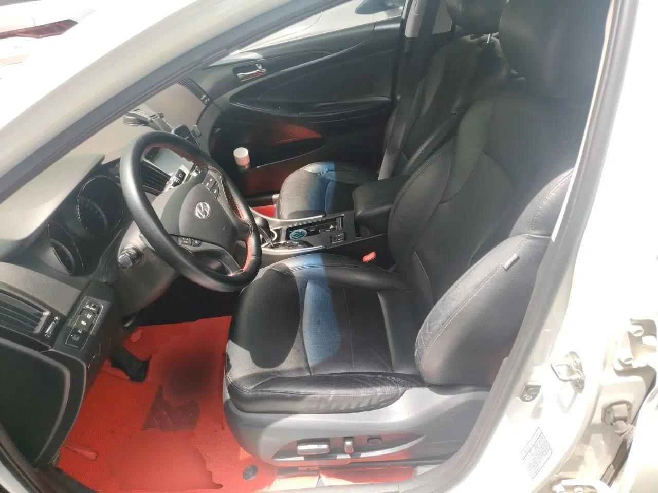 Hyundai Sonata 2013 2.4L Automatic Leading Edition China IV Standard — миниатюра 15