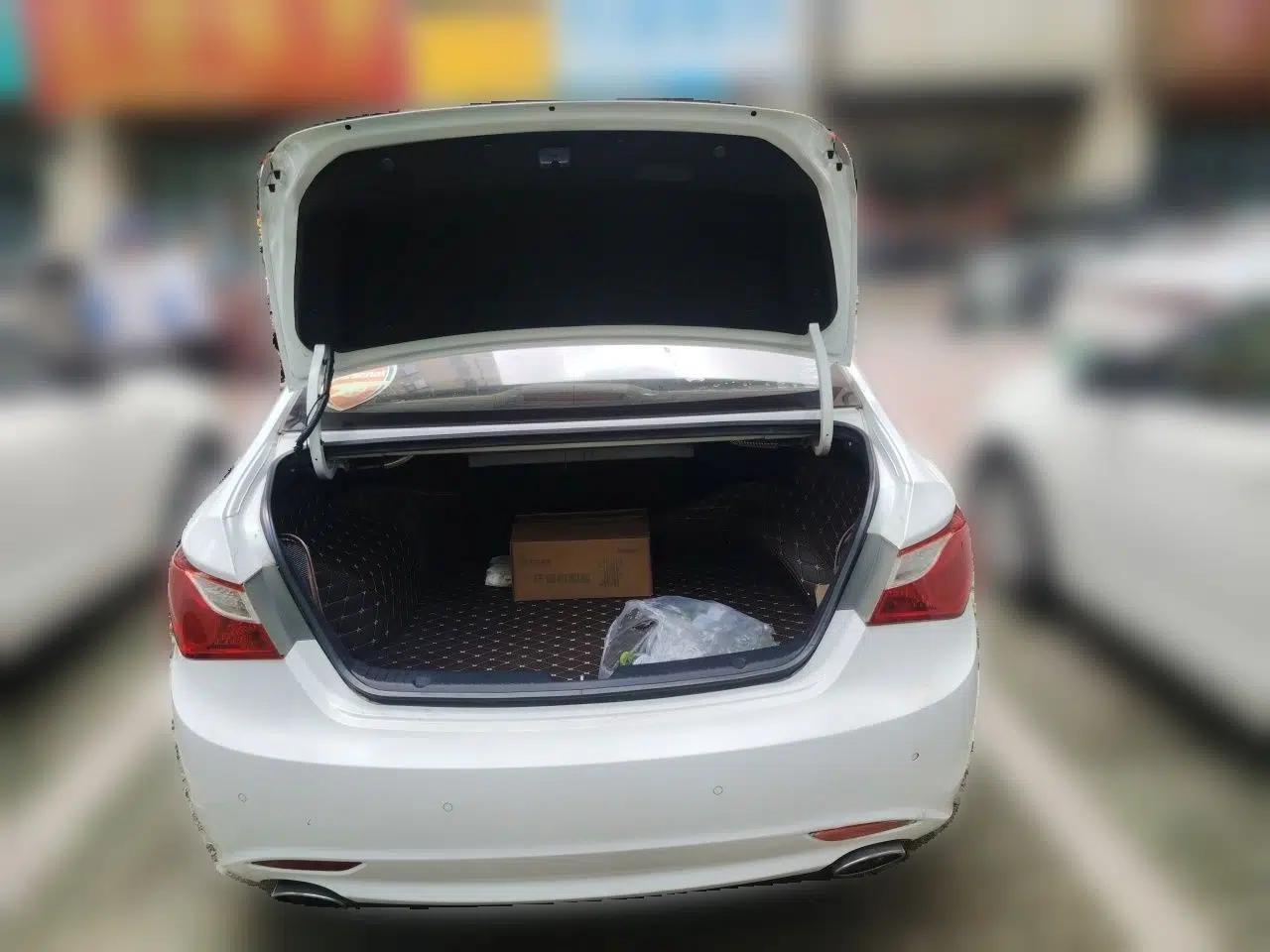 Hyundai Sonata 2013 2.4L Automatic Leading Edition China IV Standard — миниатюра 19