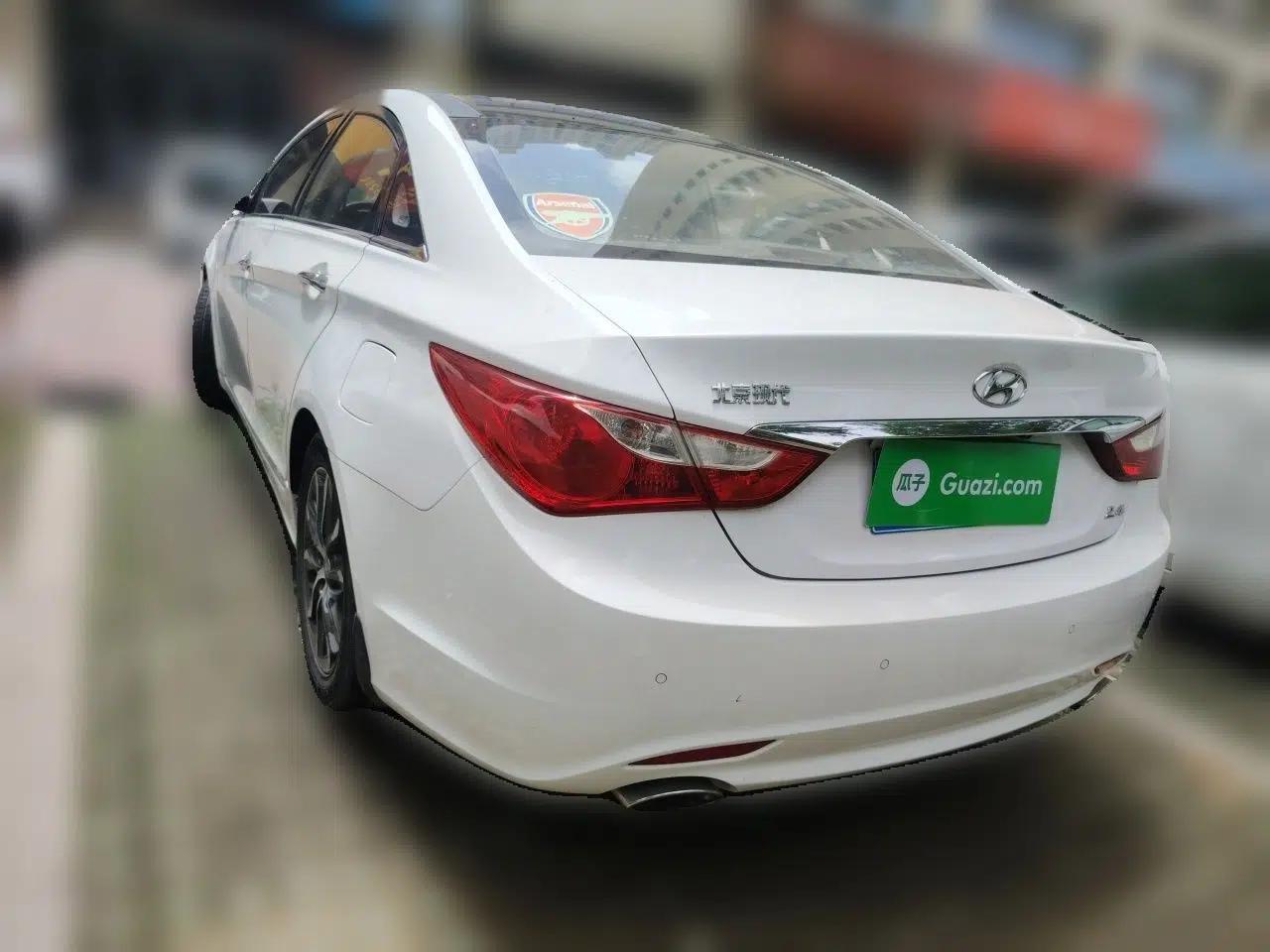 Hyundai Sonata 2013 2.4L Automatic Leading Edition China IV Standard — миниатюра 4