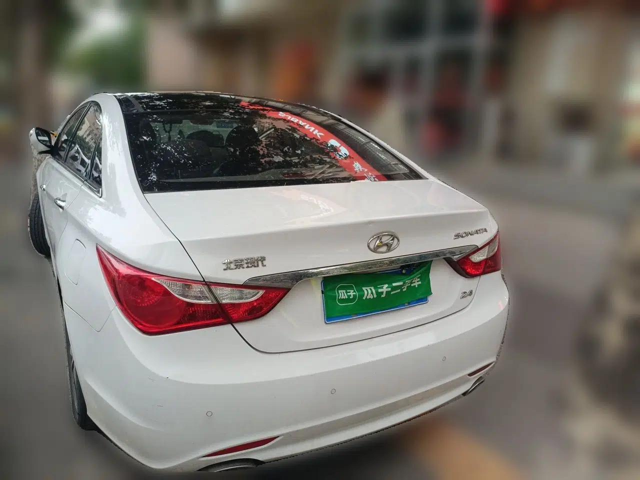 Hyundai Sonata 2014 2.4L Automatic Leading Edition China IV Standard — миниатюра 4