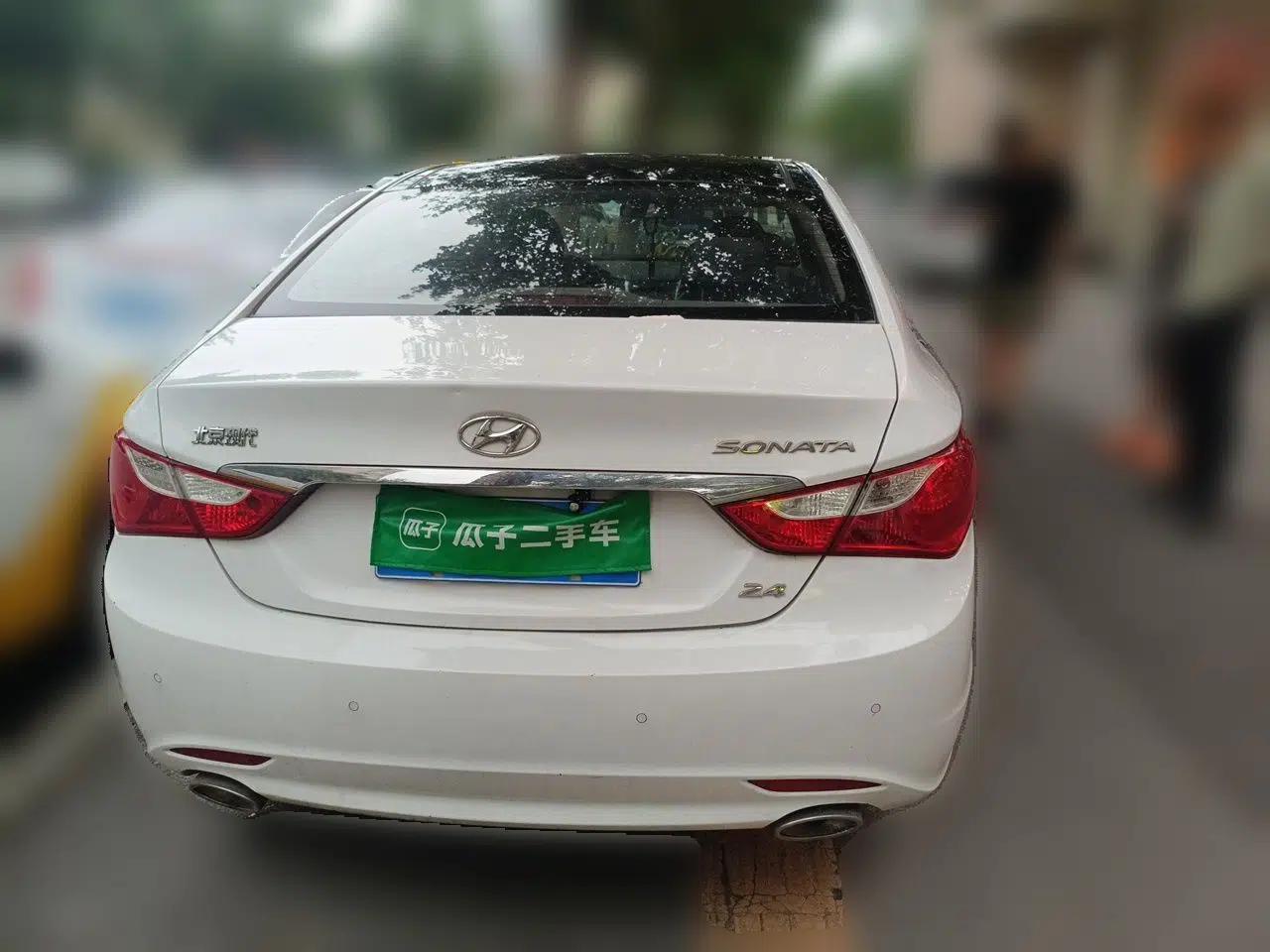 Hyundai Sonata 2014 2.4L Automatic Leading Edition China IV Standard — миниатюра 5