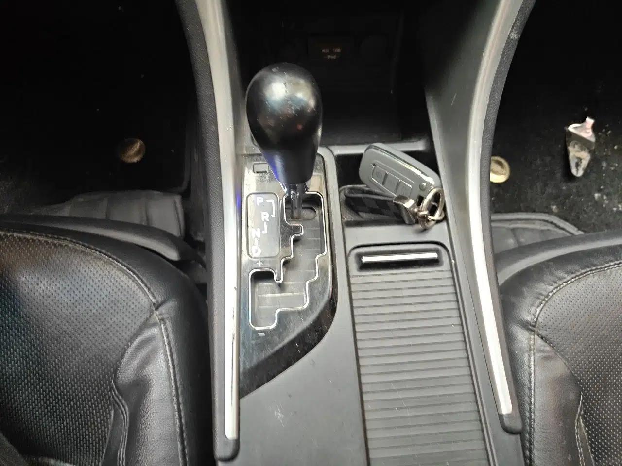 Hyundai Sonata 2014 2.4L Automatic Leading Edition China IV Standard — миниатюра 14