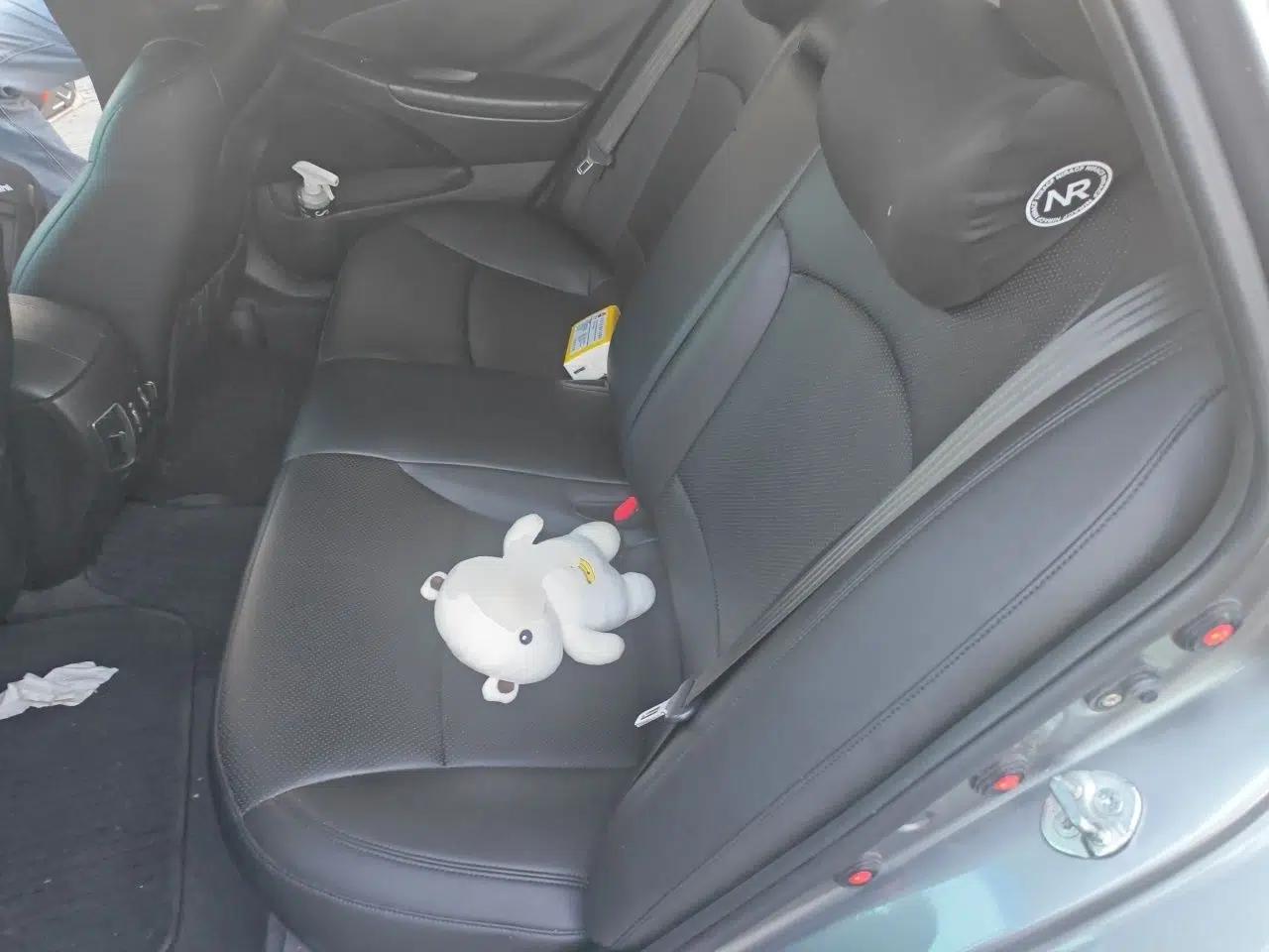 Hyundai Sonata 2011 2.0L Automatic Prestige Edition — миниатюра 17