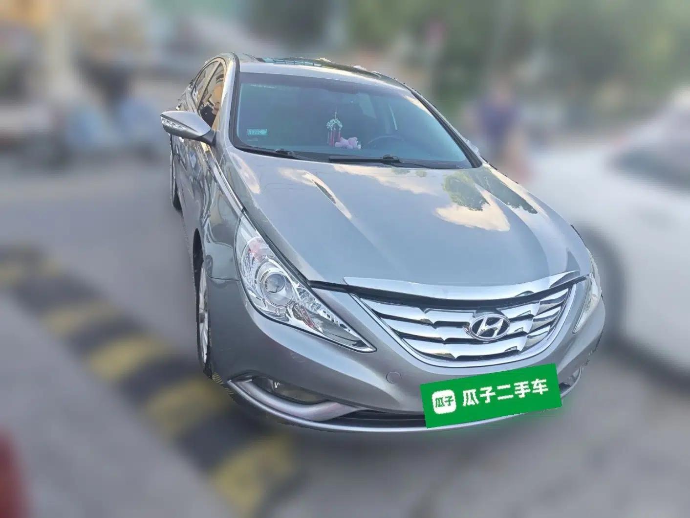 Hyundai Sonata 2011 2.0L Automatic Prestige Edition — миниатюра 3