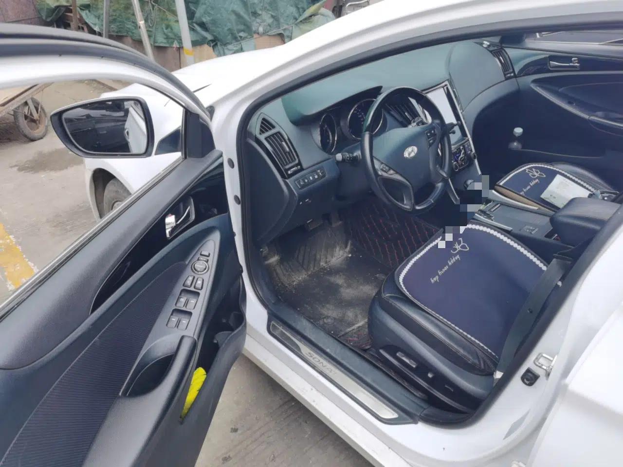 Hyundai Sonata 2014 2.4L Automatic Leading Edition China IV Standard — миниатюра 16