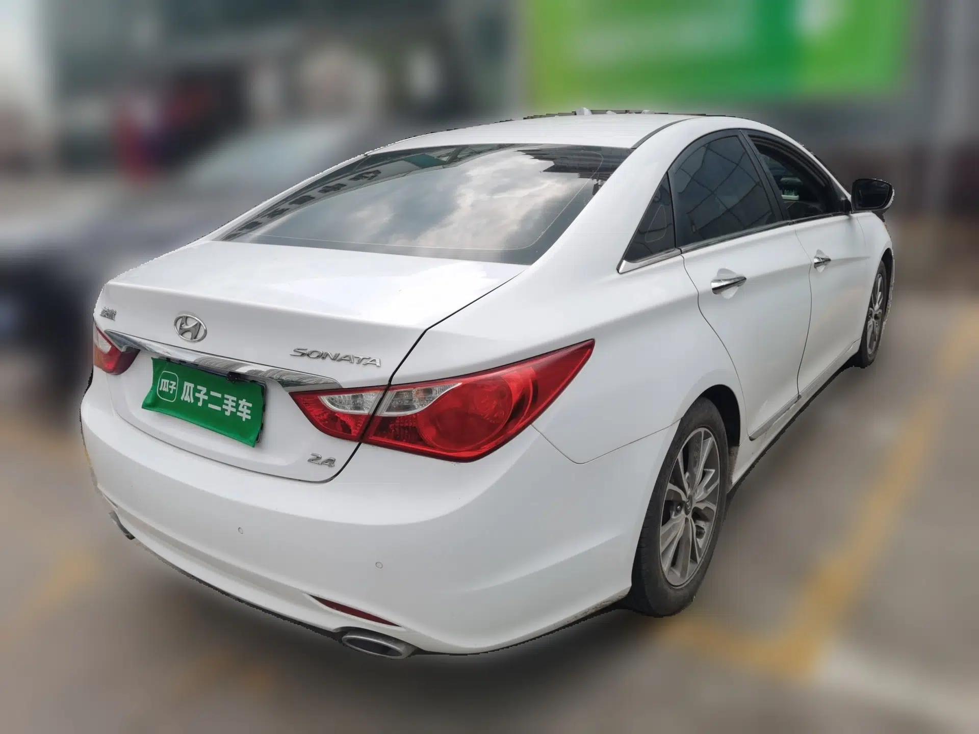 Hyundai Sonata 2014 2.4L Automatic Leading Edition China IV Standard — миниатюра 6