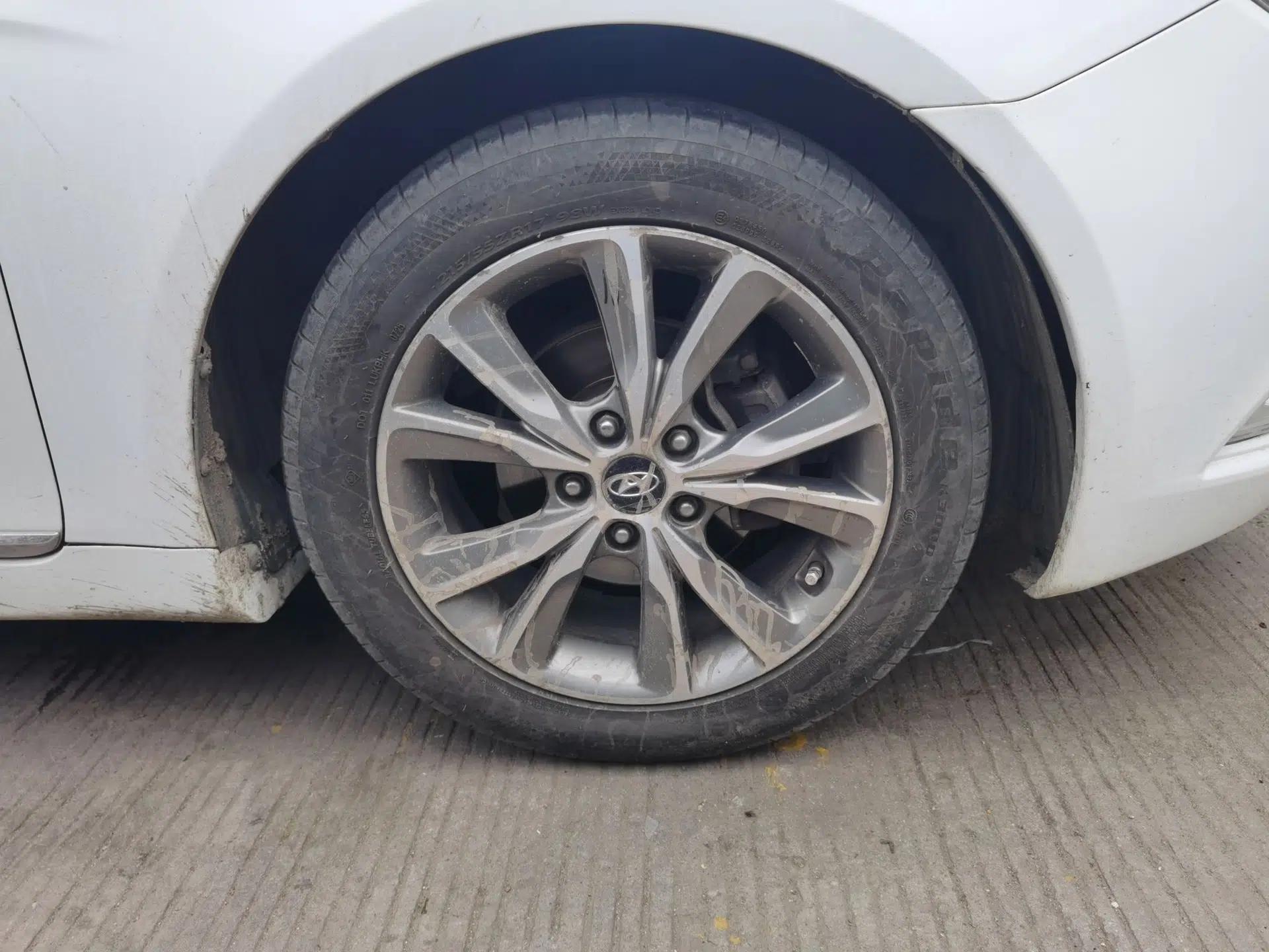 Hyundai Sonata 2014 2.4L Automatic Leading Edition China IV Standard — миниатюра 8