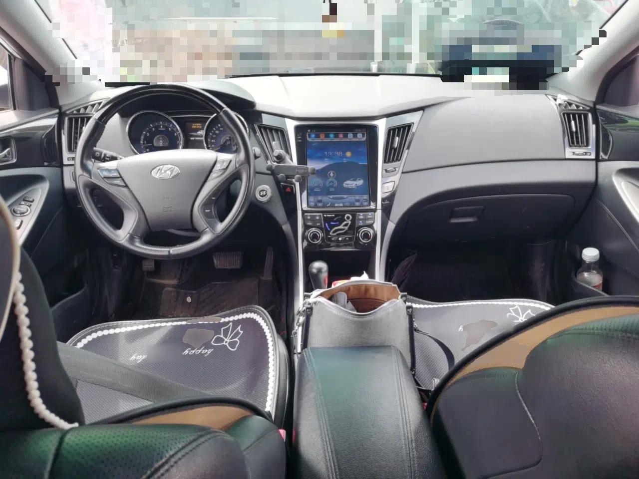 Hyundai Sonata 2014 2.4L Automatic Leading Edition China IV Standard — миниатюра 9