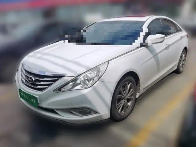 Hyundai Sonata 2014 2.4L Automatic Leading Edition China IV Standard