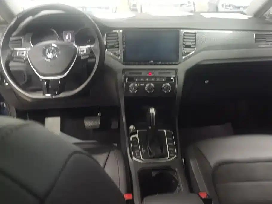 Golf Sportsvan 2018 230TSI Automatic Luxury — миниатюра 12