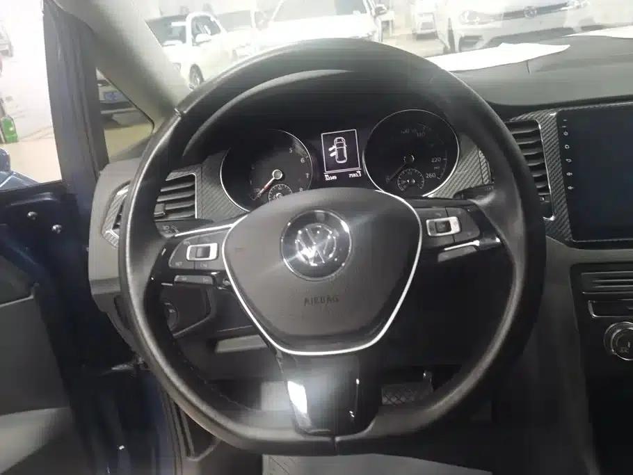 Golf Sportsvan 2018 230TSI Automatic Luxury — миниатюра 15