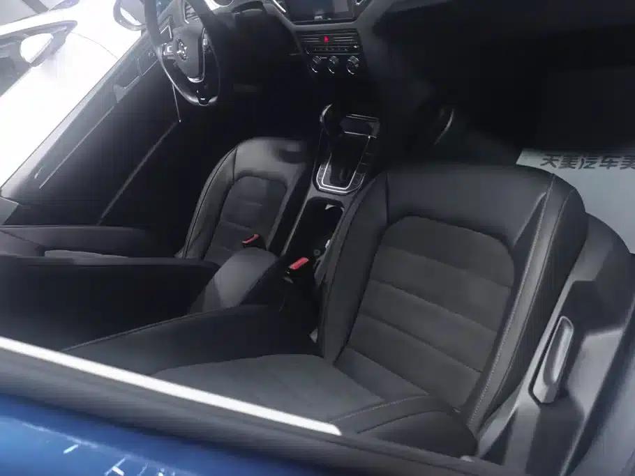 Golf Sportsvan 2018 230TSI Automatic Luxury — миниатюра 8