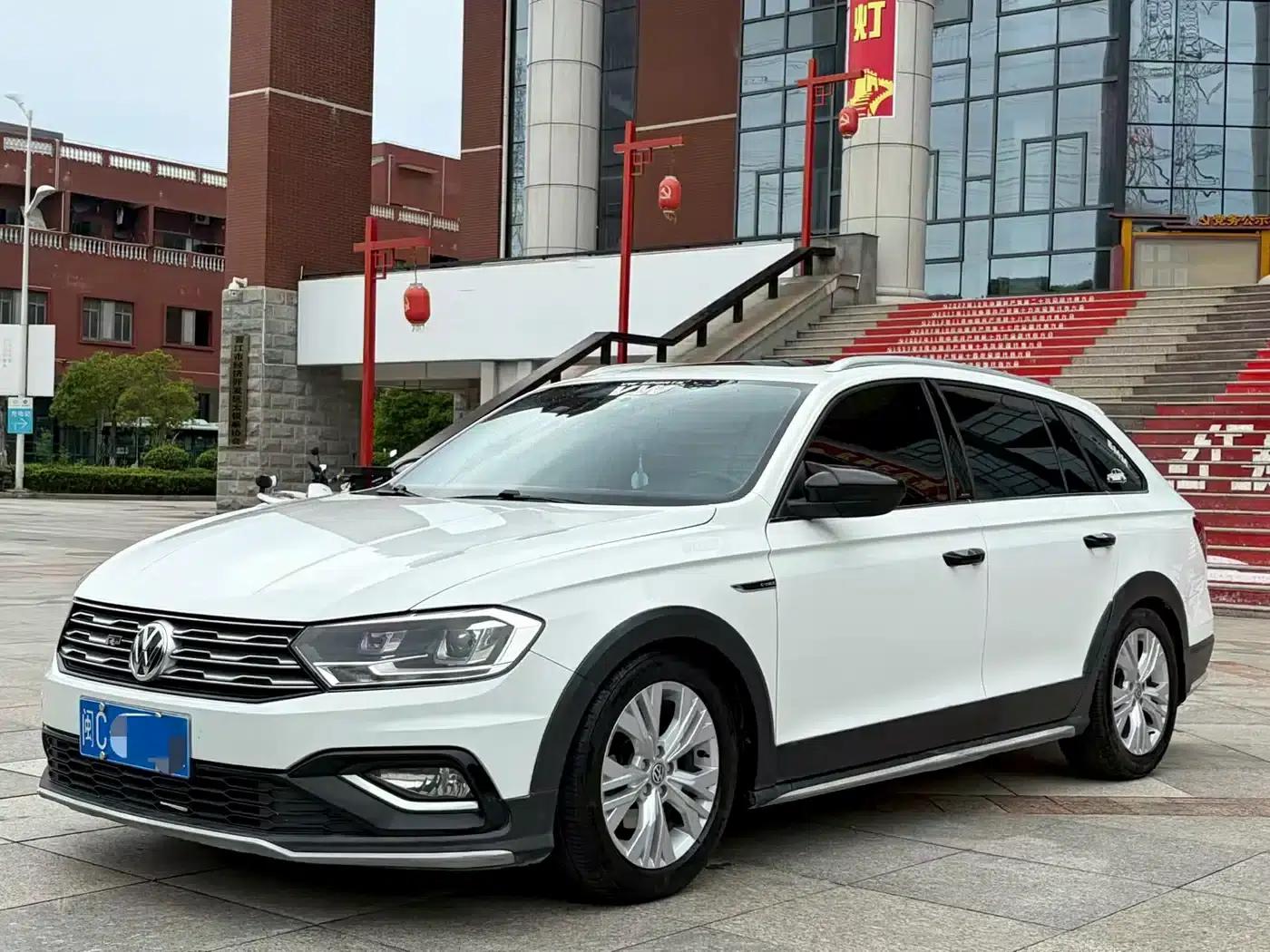 C-TREK 2018 1.5L Automatic Comfort Model — миниатюра 1
