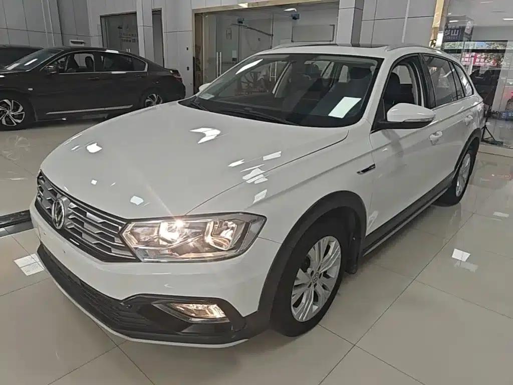 C-TREK 2017 1.6L Automatic Comfort Model — миниатюра 1