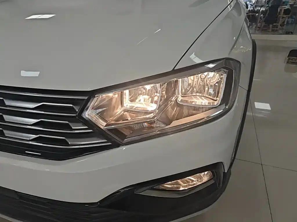 C-TREK 2017 1.6L Automatic Comfort Model — миниатюра 24