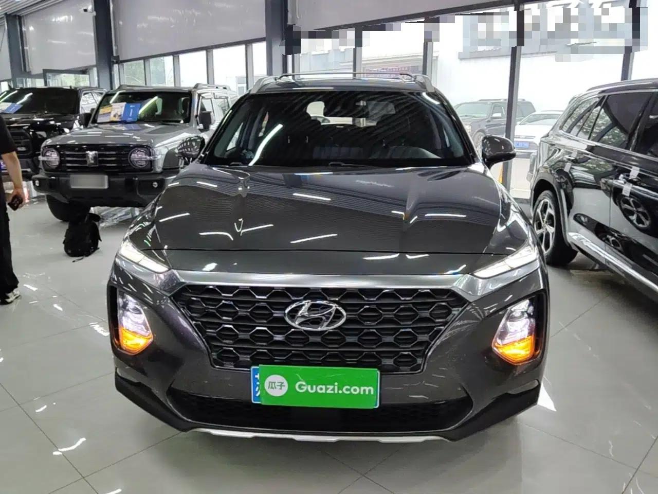 Hyundai Santa Fe 2020 380 TGDi Automatic All-Wheel Drive DLX HTRAC Prestige Edition — миниатюра 2