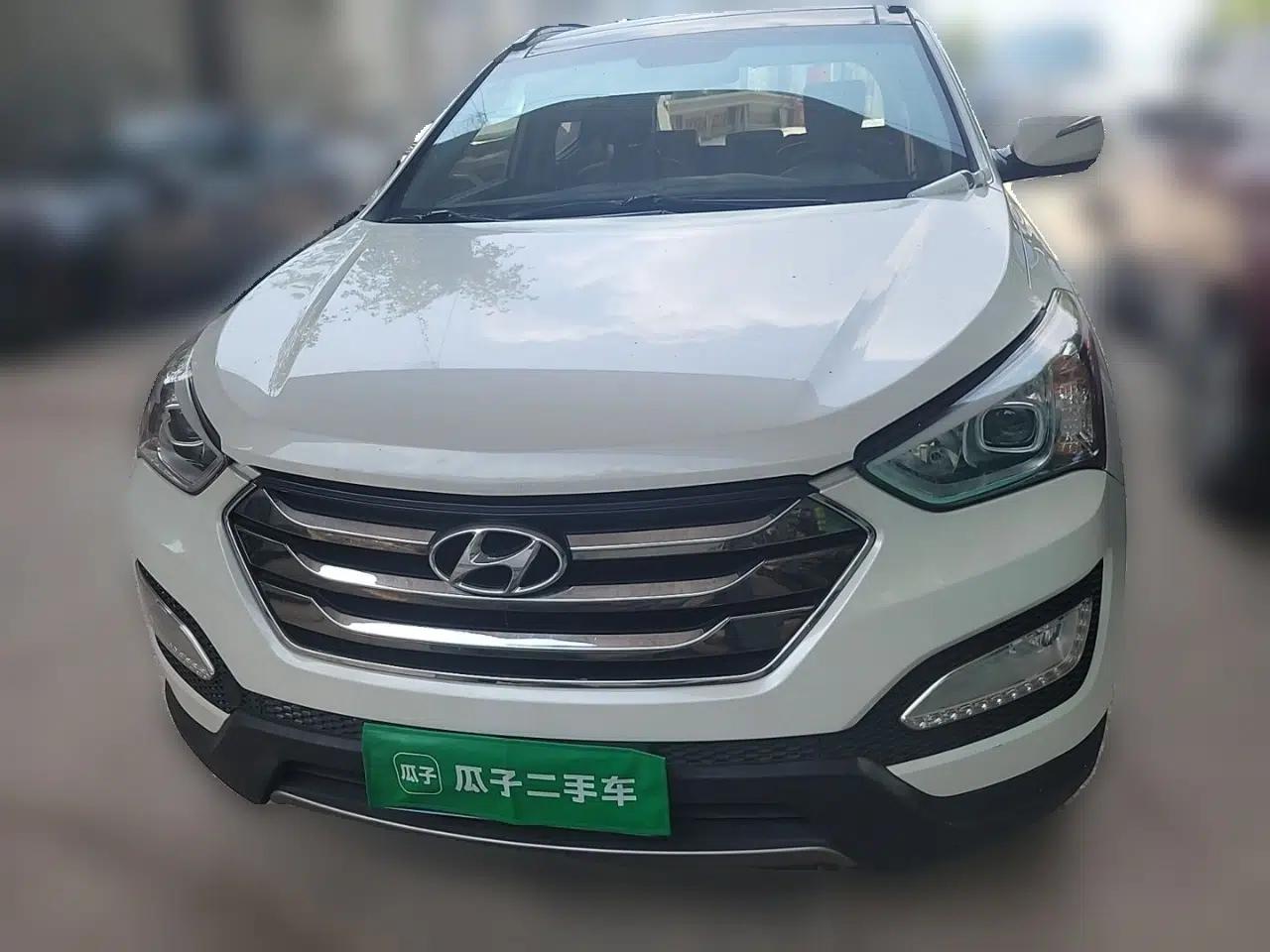 Hyundai Santa Fe 2013 2.4L Automatic Two-Wheel Drive Smart Version — миниатюра 2