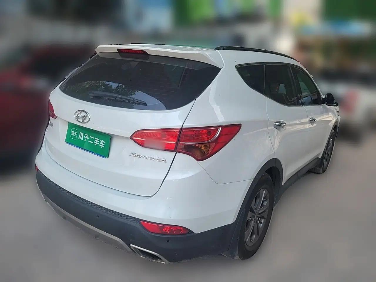 Hyundai Santa Fe 2013 2.4L Automatic Two-Wheel Drive Smart Version — миниатюра 4