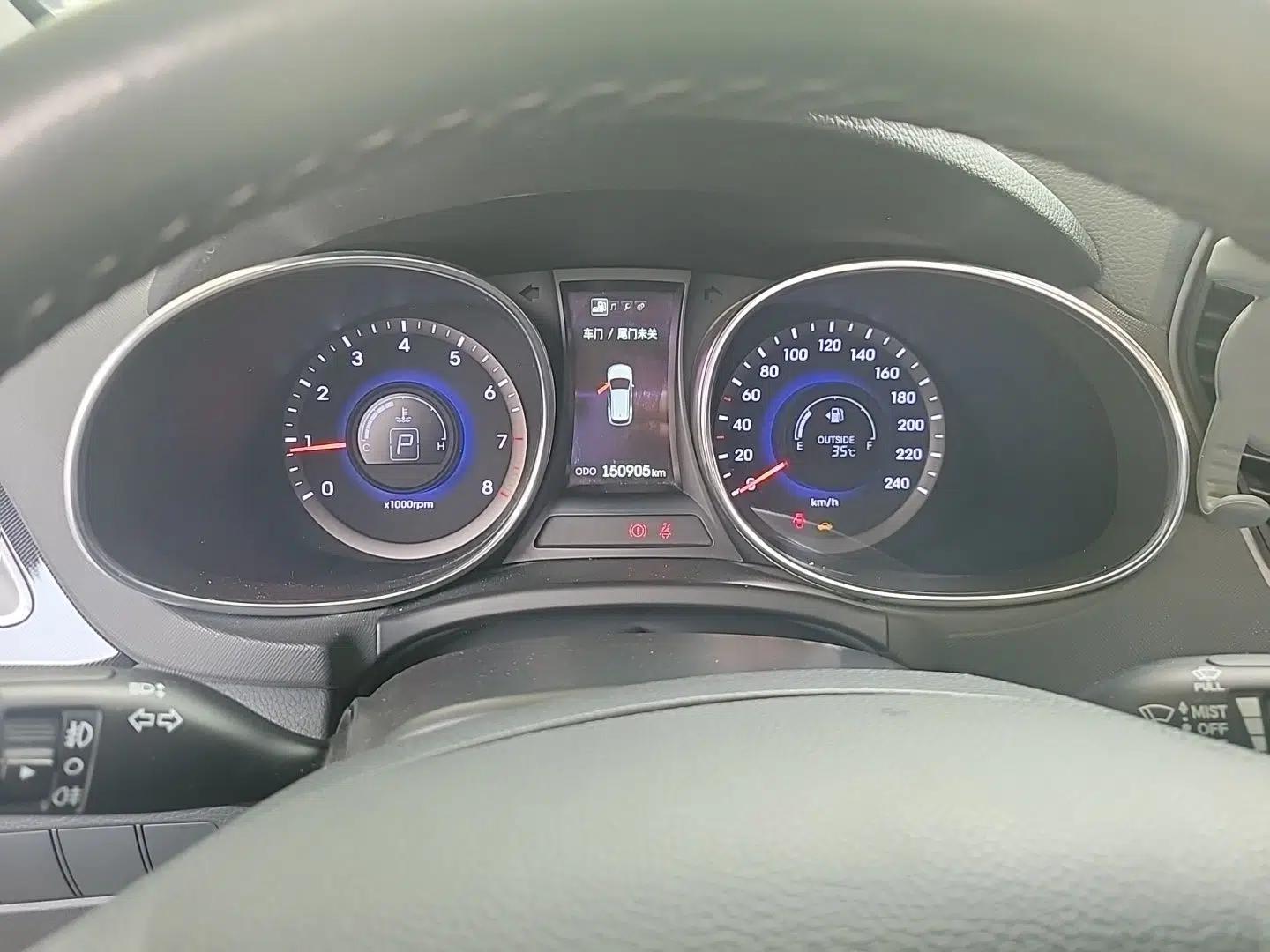 Hyundai Santa Fe 2013 2.4L Automatic Two-Wheel Drive Smart Version — миниатюра 8