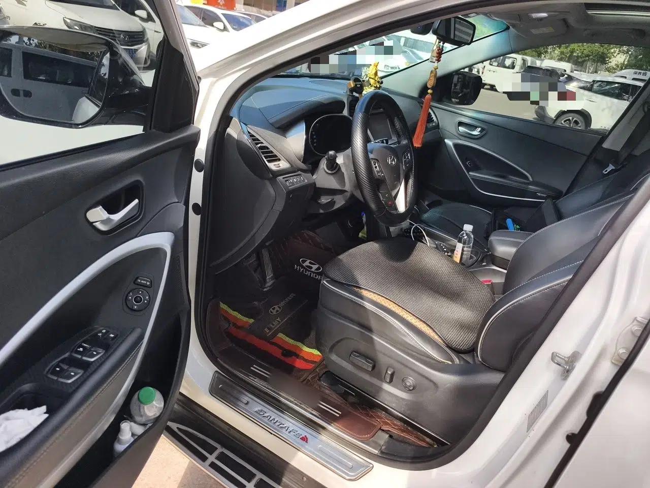 Hyundai Santa Fe 2017 2.0T Automatic Two-Wheel Drive Smart Version 7 Seats — миниатюра 16