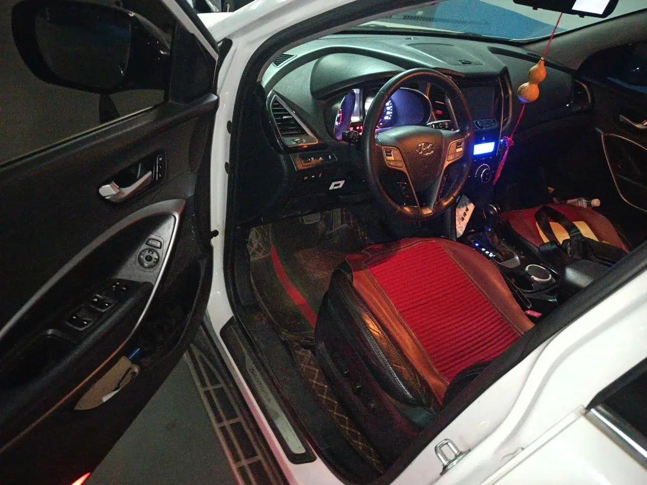 Hyundai Santa Fe 2013 2.0T Automatic All-Wheel Drive Top Trim — миниатюра 16