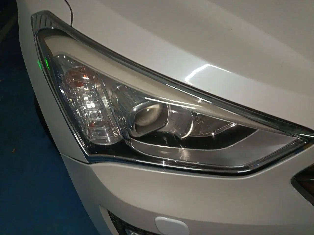 Hyundai Santa Fe 2013 2.0T Automatic All-Wheel Drive Top Trim — миниатюра 7
