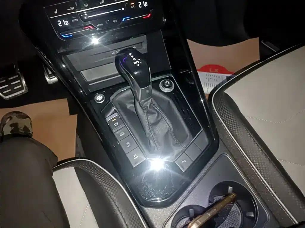 Tayron X 2020 330TSI 2WD Premium Intelligent Edition — миниатюра 14