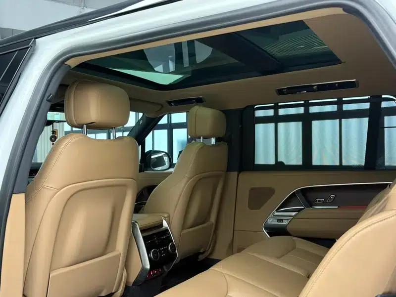 Range Rover 2023 3.0 L6 400PS Grand 7-Seat Extended Edition — миниатюра 13